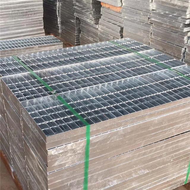樓梯踏步板現(xiàn)貨種類(lèi)